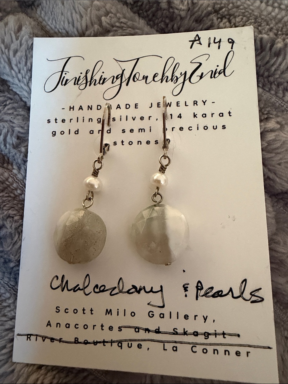 Chalcedony & Pearl Drop Earrings - Cream